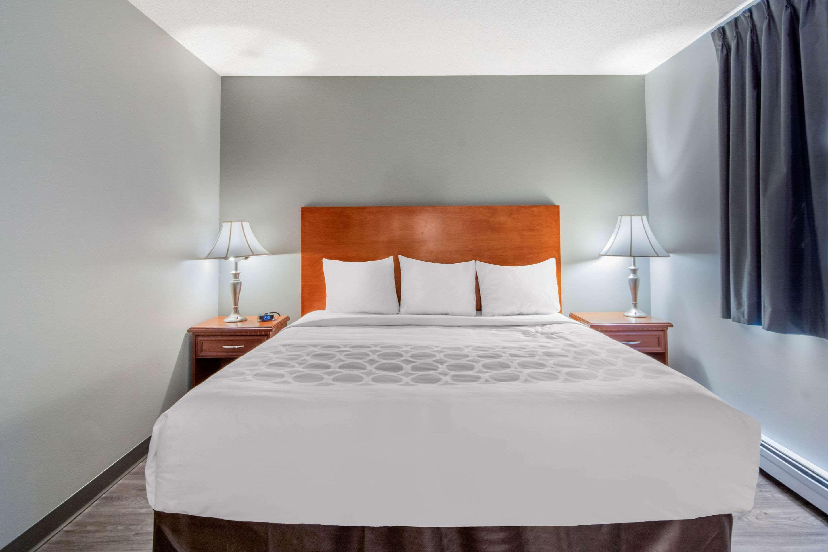 Econo Lodge Regina Esterno foto