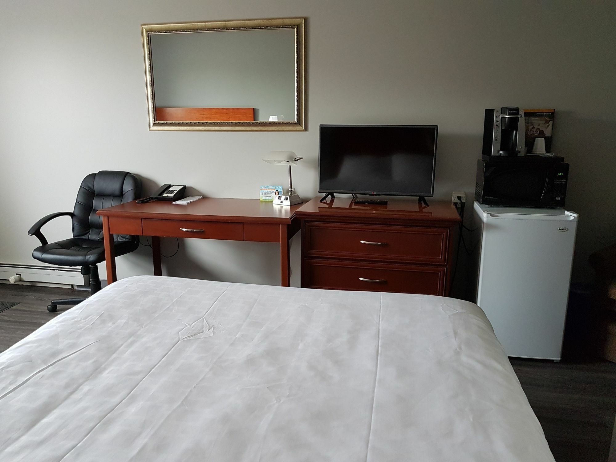 Econo Lodge Regina Esterno foto
